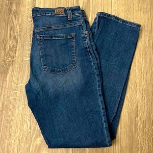 Lee Relaxed Fit Straight Leg High Rise Slimming Jeans ( vintage light blue )